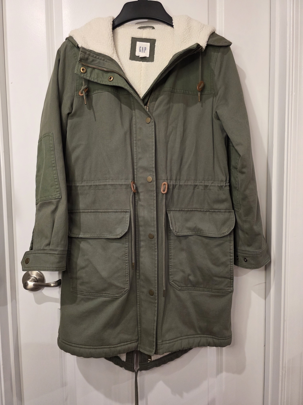 Gap Women's Army Green Sherpa-Lined Utility Parka